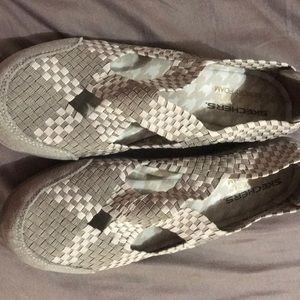 Sketchers relaxed fit